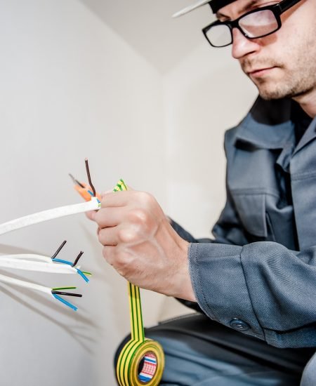 electrician, electric, electricity-1080570.jpg